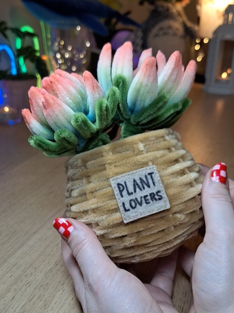 @KITSCHY FLORE