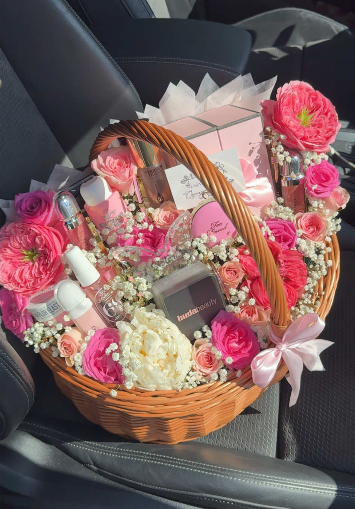 @Lara&rsquo;s Flowers