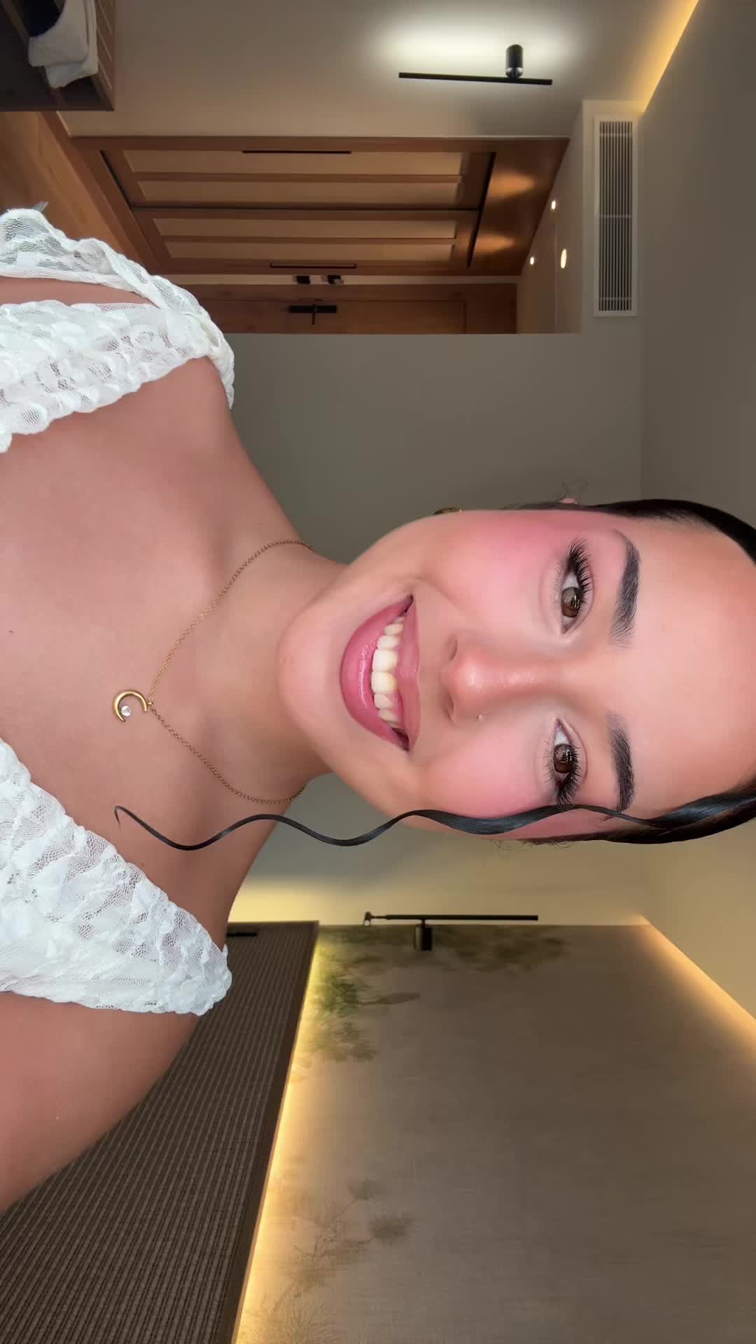 @anapeeral