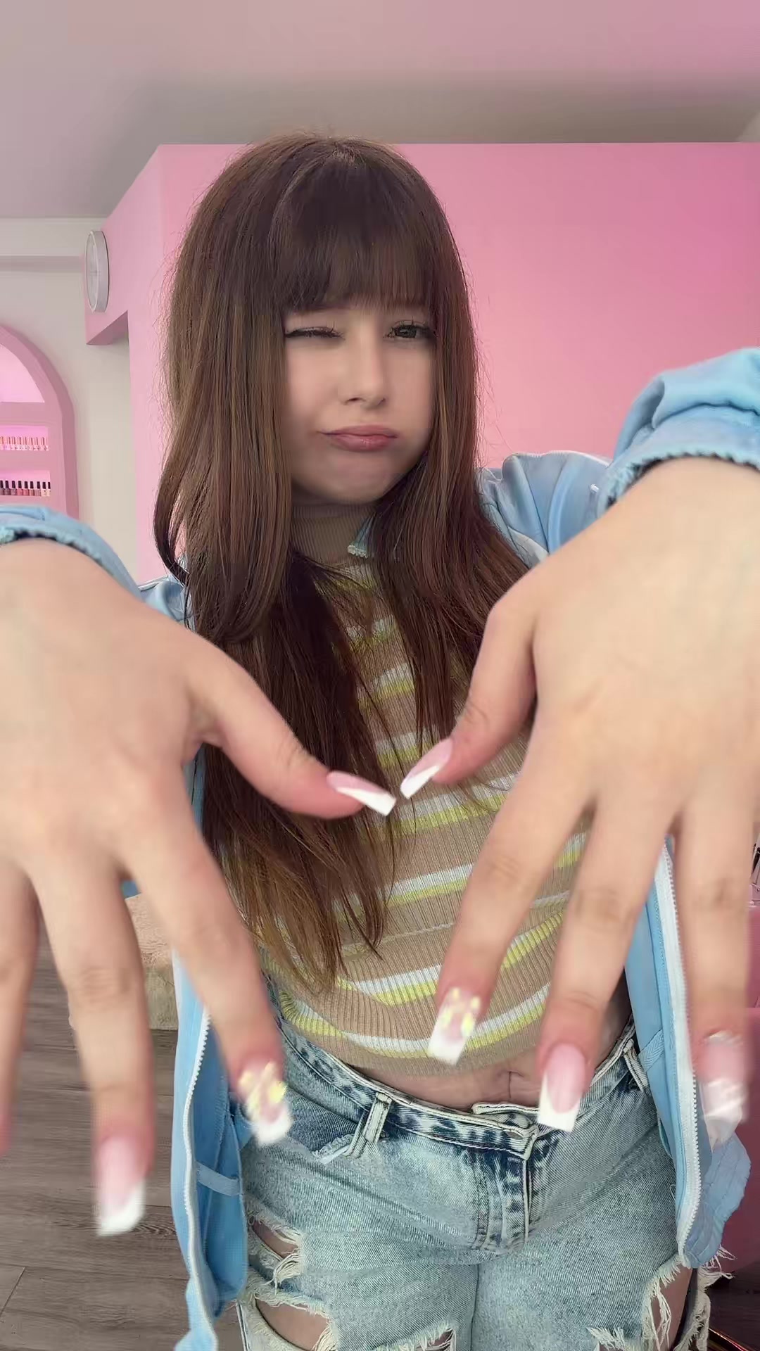 @mikaii<3
