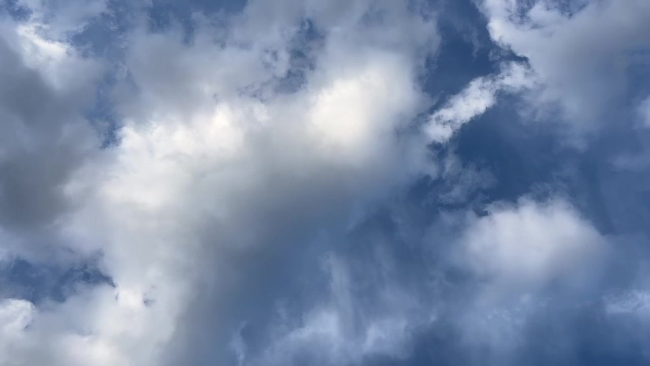 @juļča