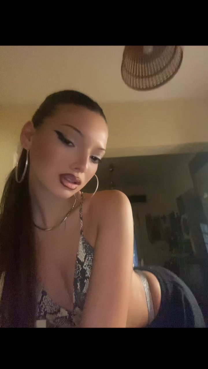 @kat3r1naki__