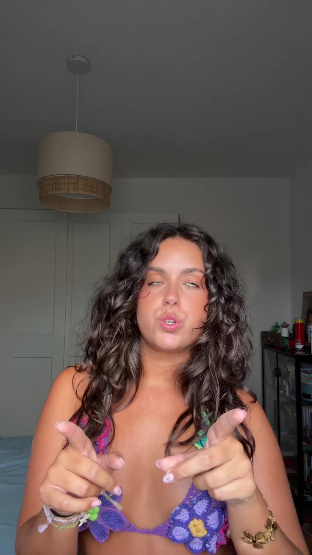 @byyeneiza