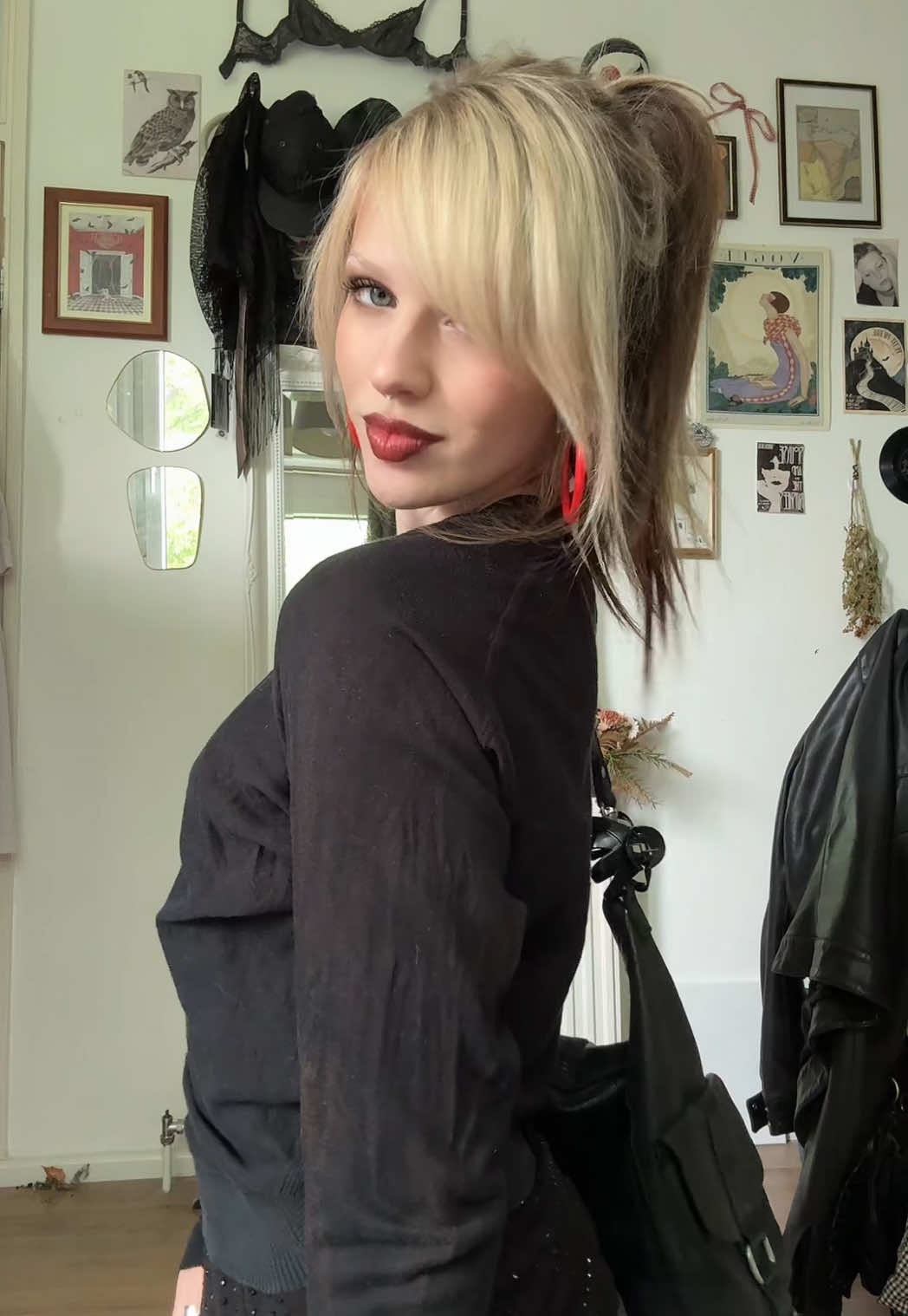 @lily valentine🦇🃏