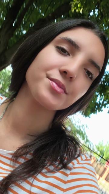@Ana 🥰🌹