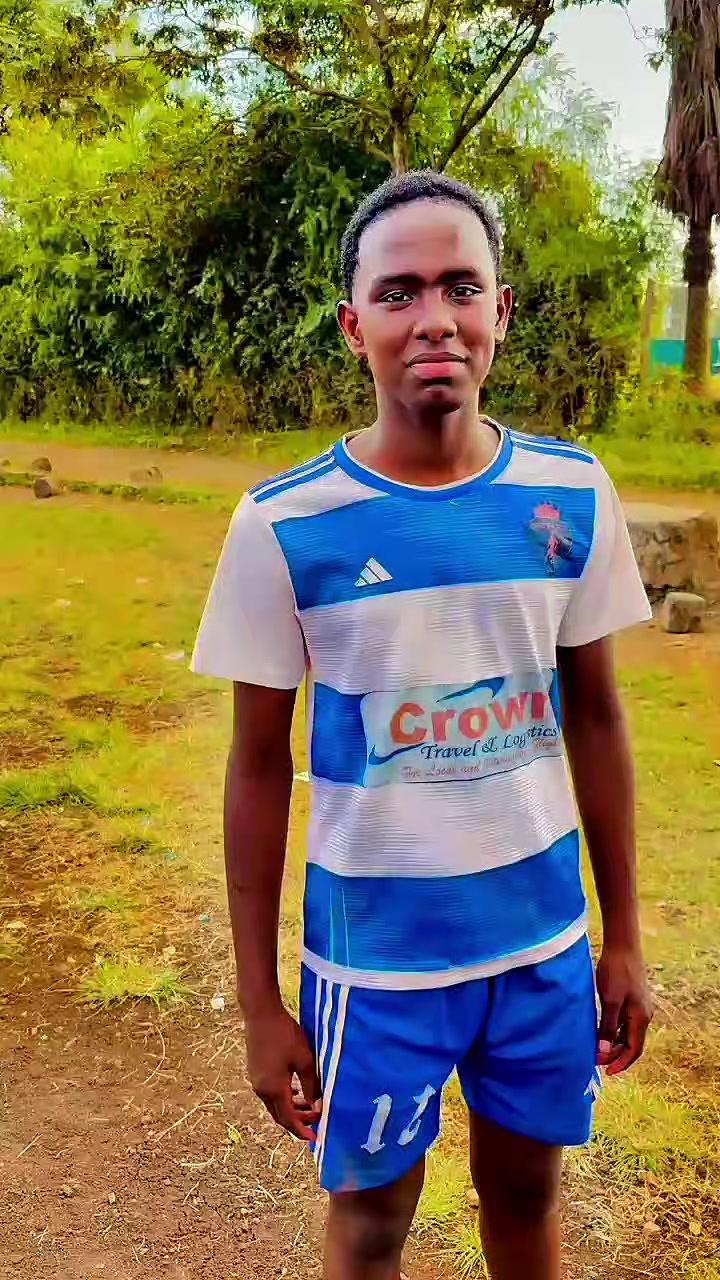 @CROWN FC 💙🤍💛
