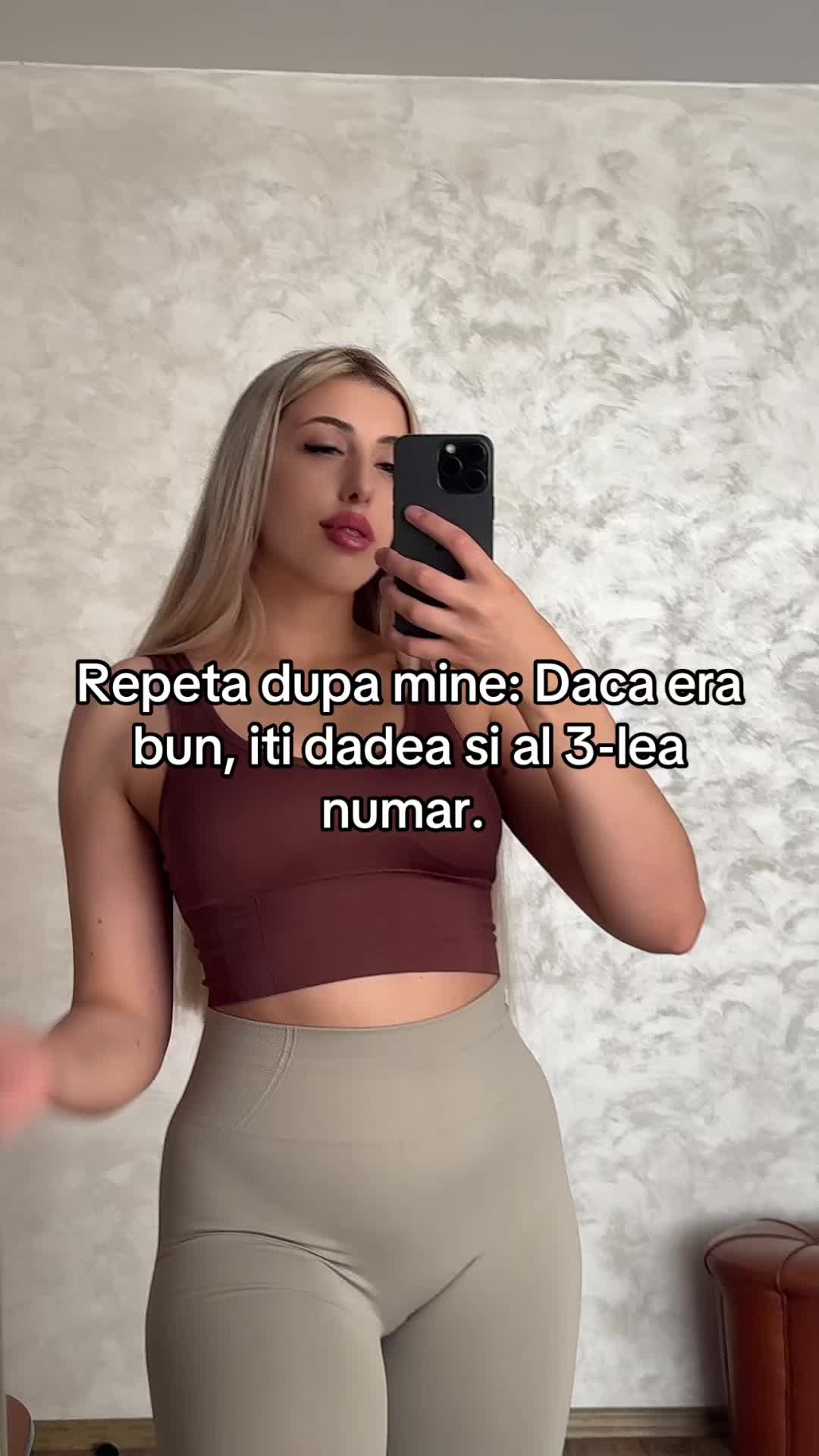 @Elli R
