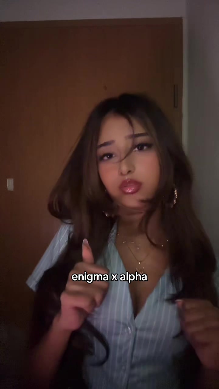 @Totozy ᥫ᭡.