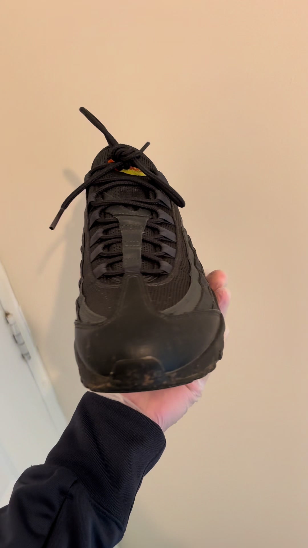@Spottless__sneakers