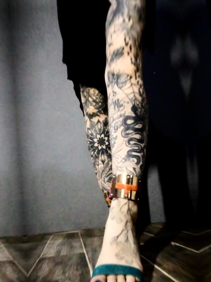 @inkedthighhigh