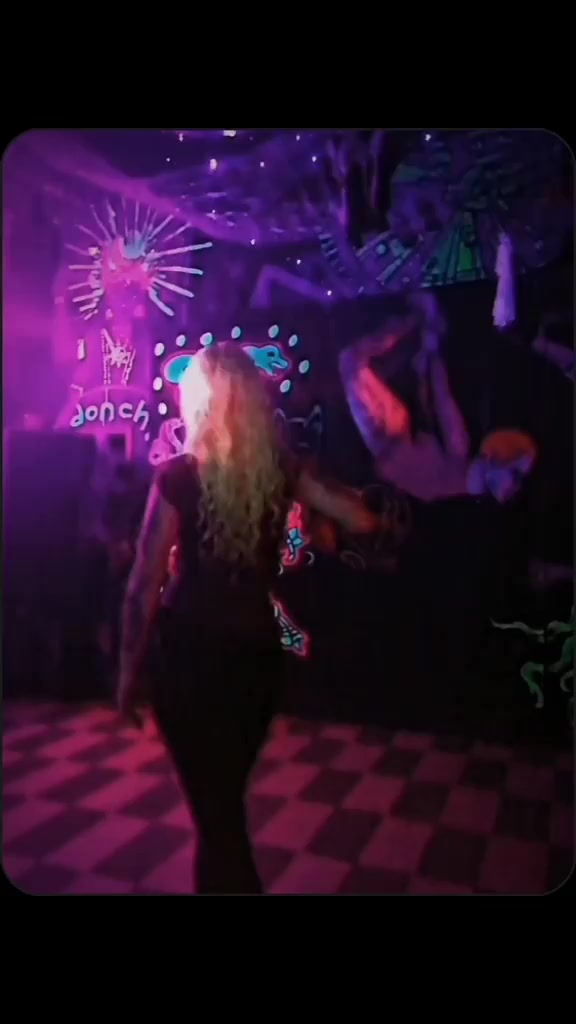 @BrujaOzkura666