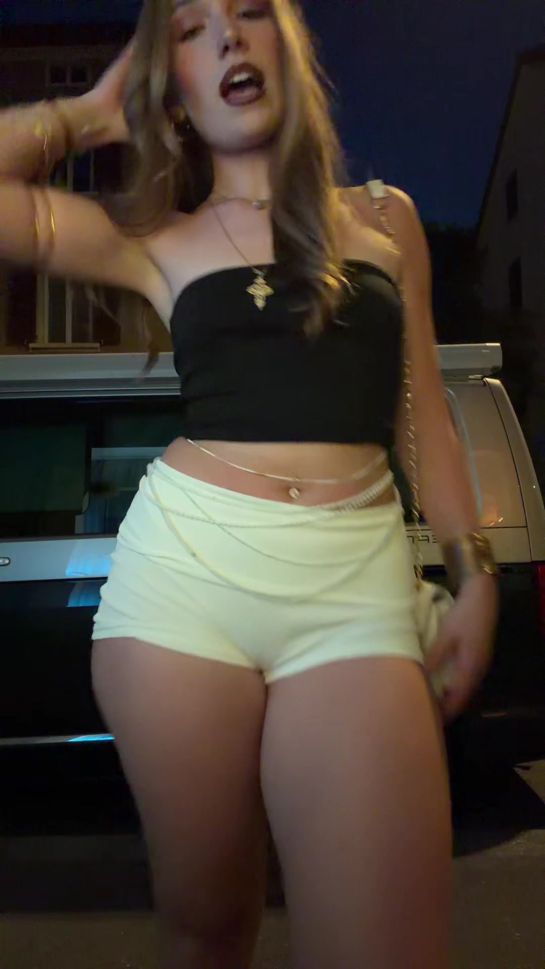 @𝒂𝒓𝒊