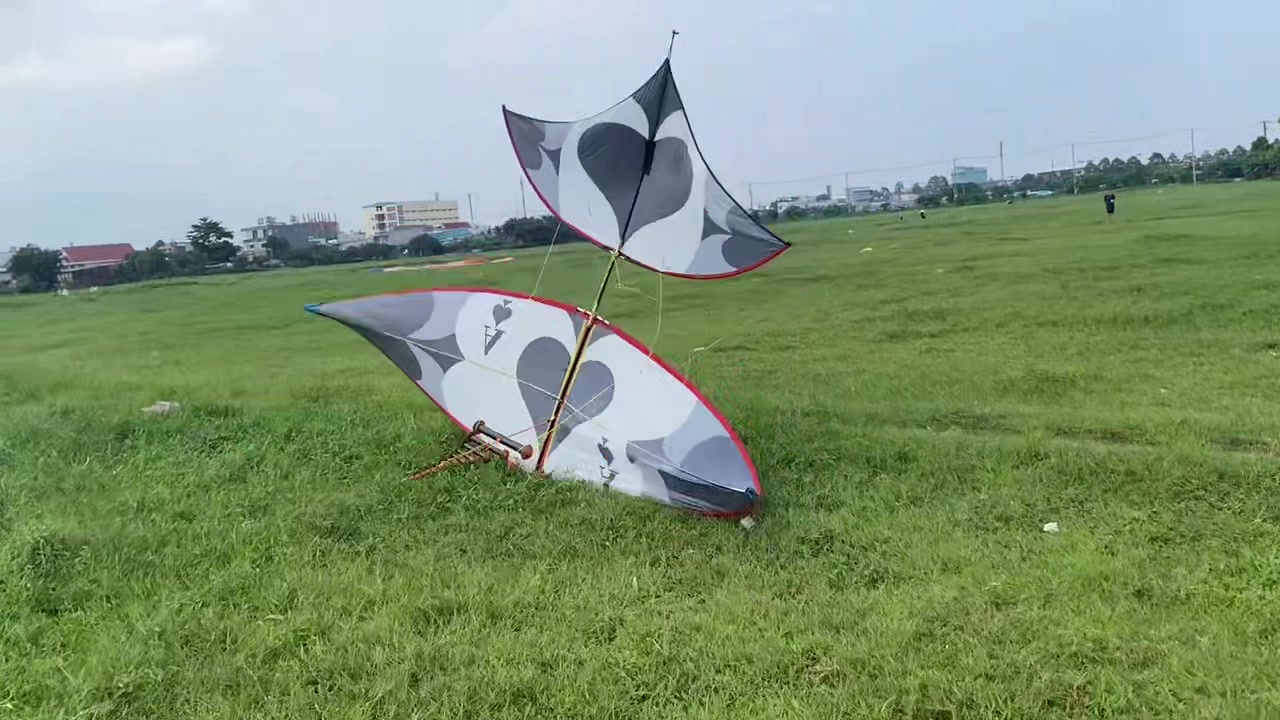 @Thả diều c&ugrave;ng Lợi