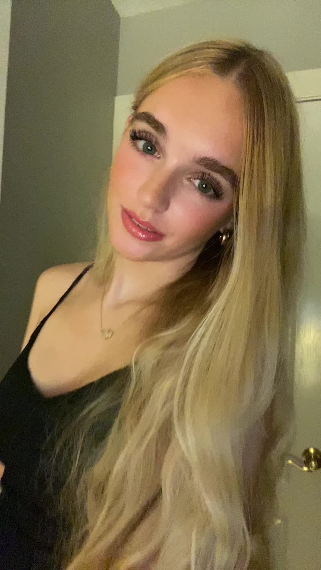 @isabella