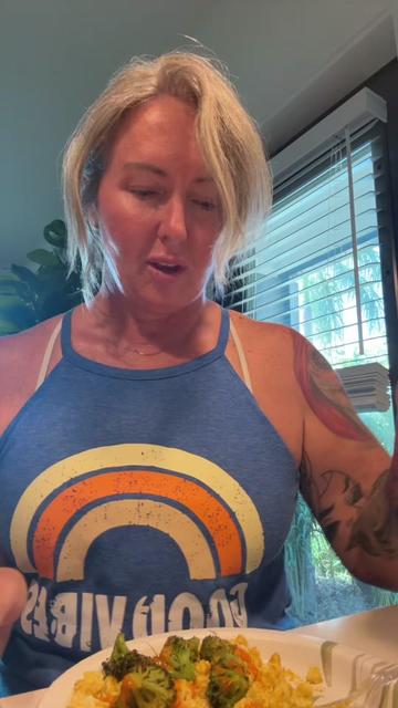 @jennunscripted