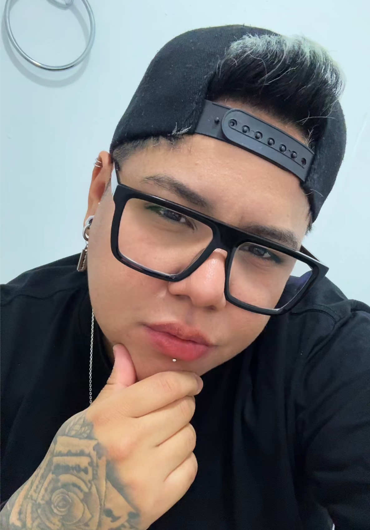 @🐼