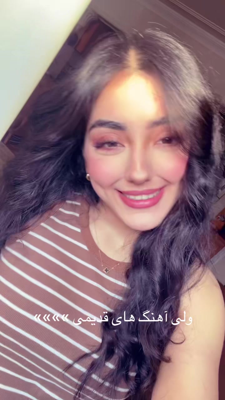 @👻