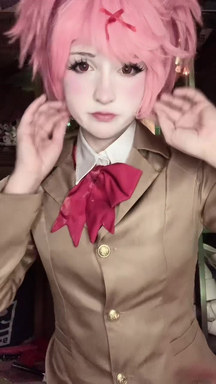 @≽^&bull;⩊&bull;^≼♡