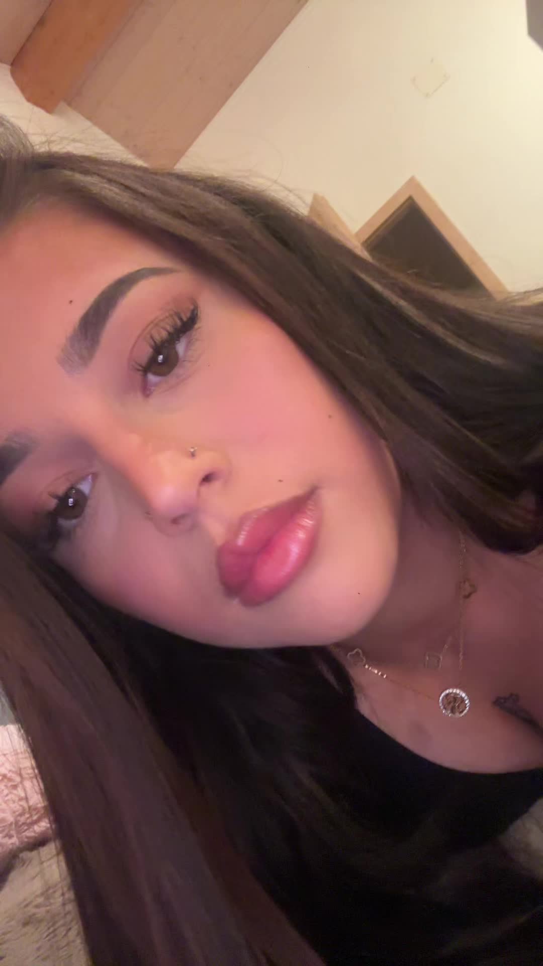 @LUVLAURI 🦋