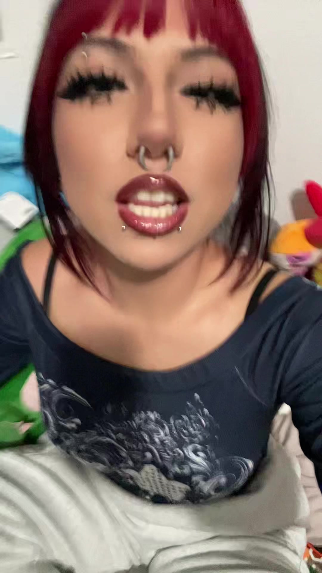 @<3