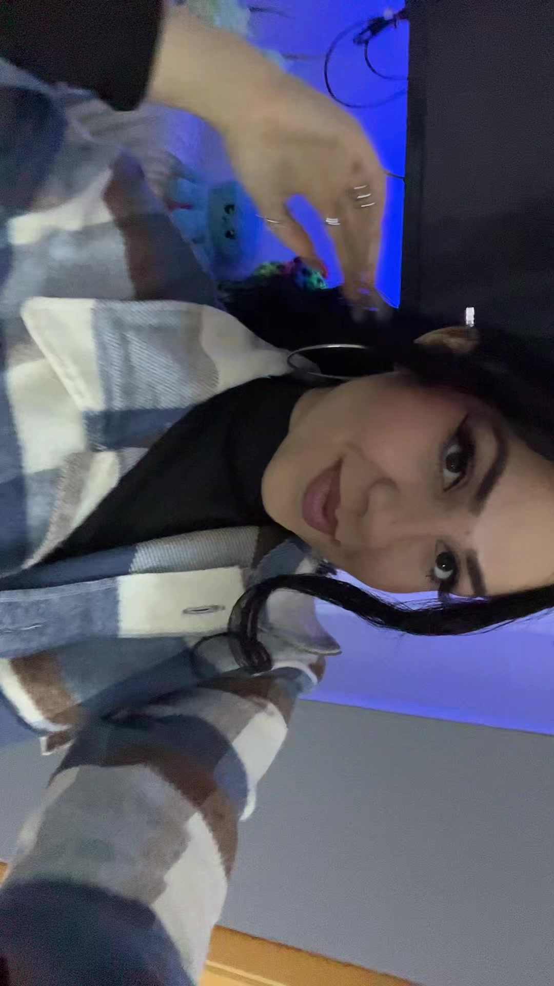 @Glykeria_flk