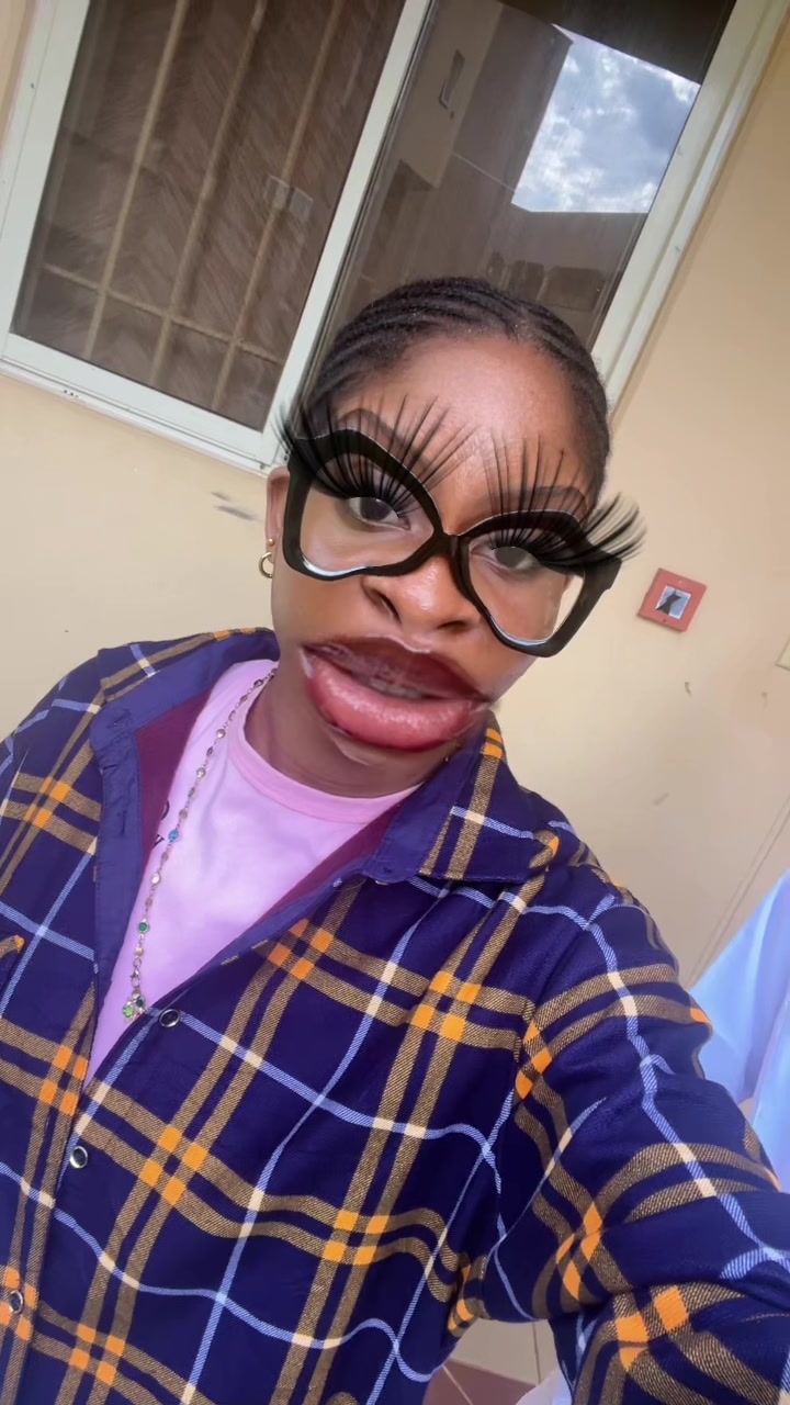 @Adaratan(Mrs m$oney)