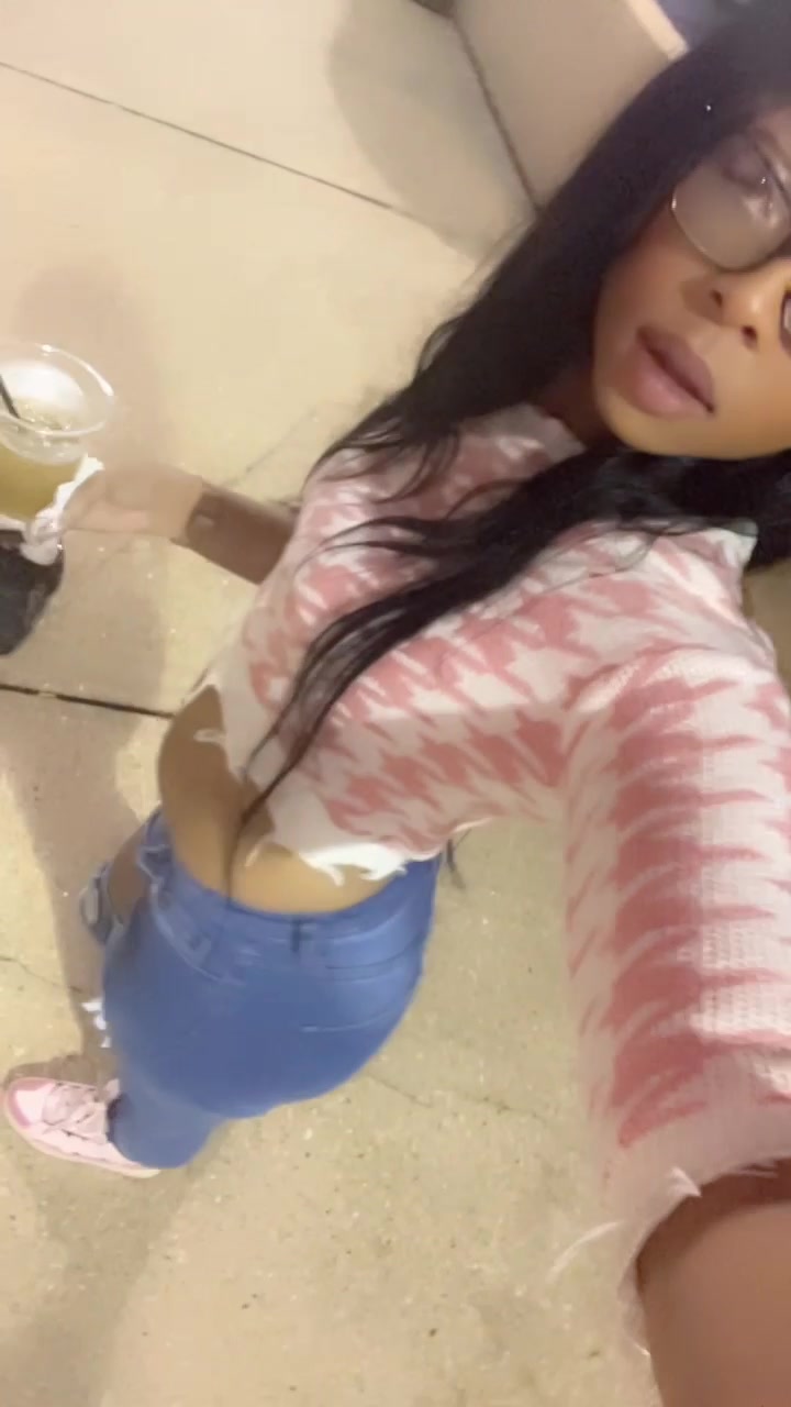 @chanellydoll_