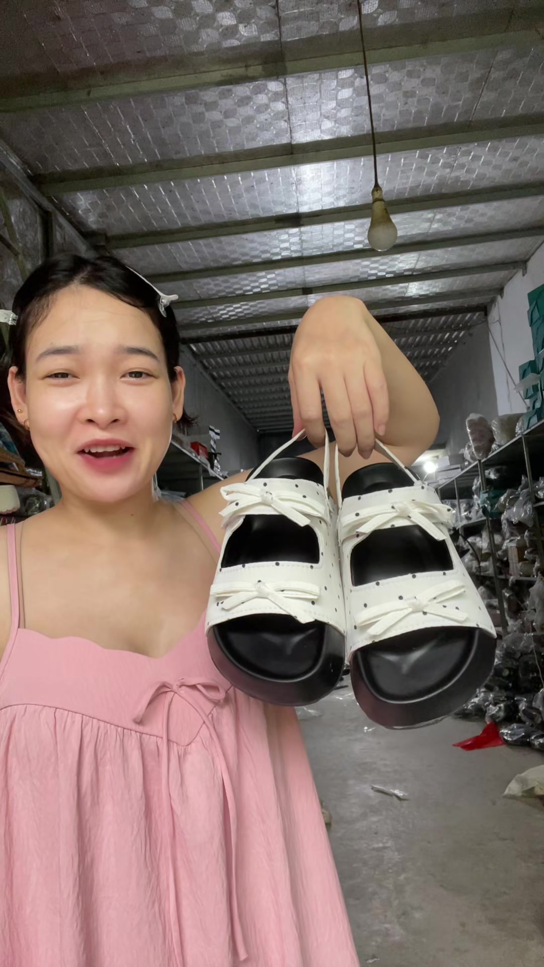 @HỒNG XIÊM