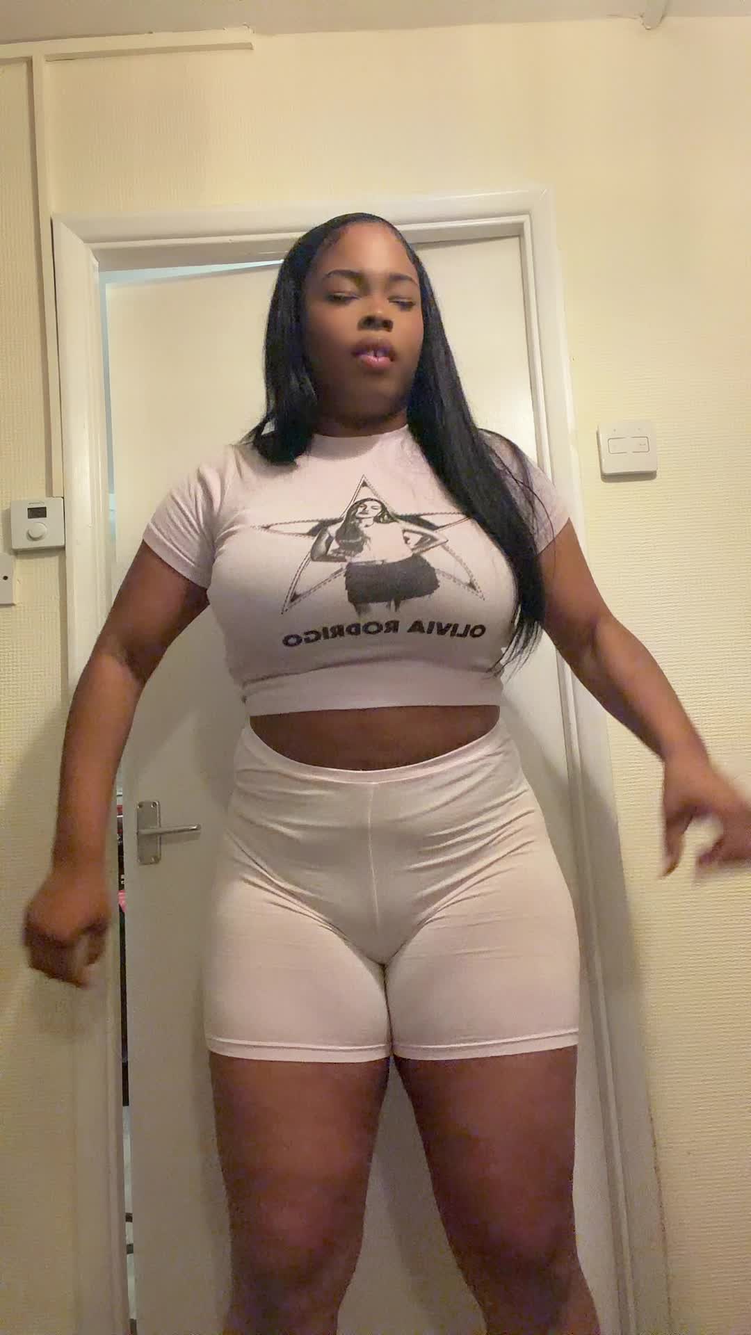 @BEYONCÉ🩷