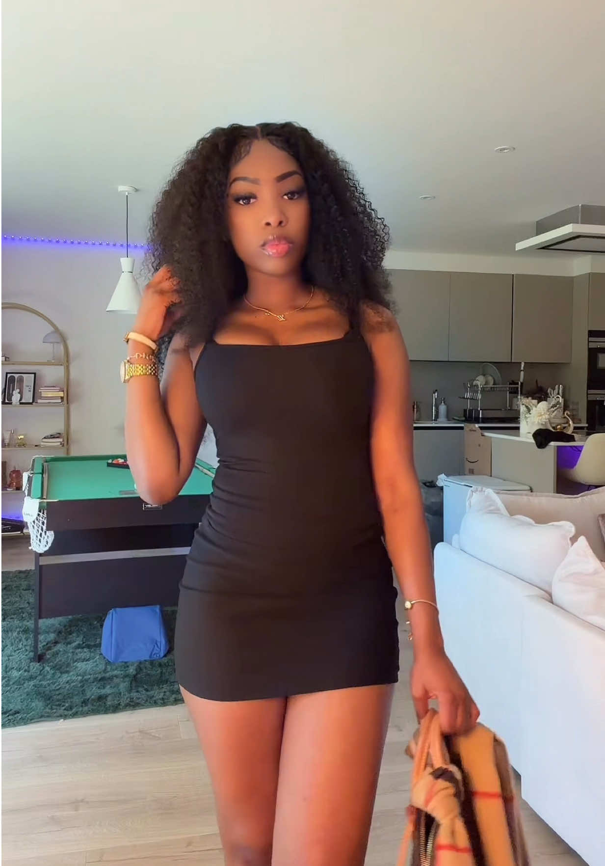 @𝐑𝐄𝐆𝐄𝐍𝐀🍸🐆