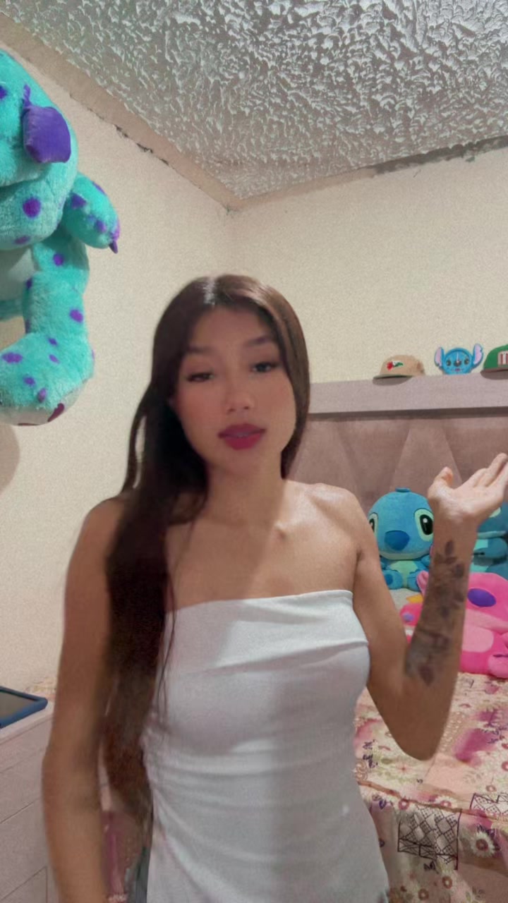 @Valeska🕷️