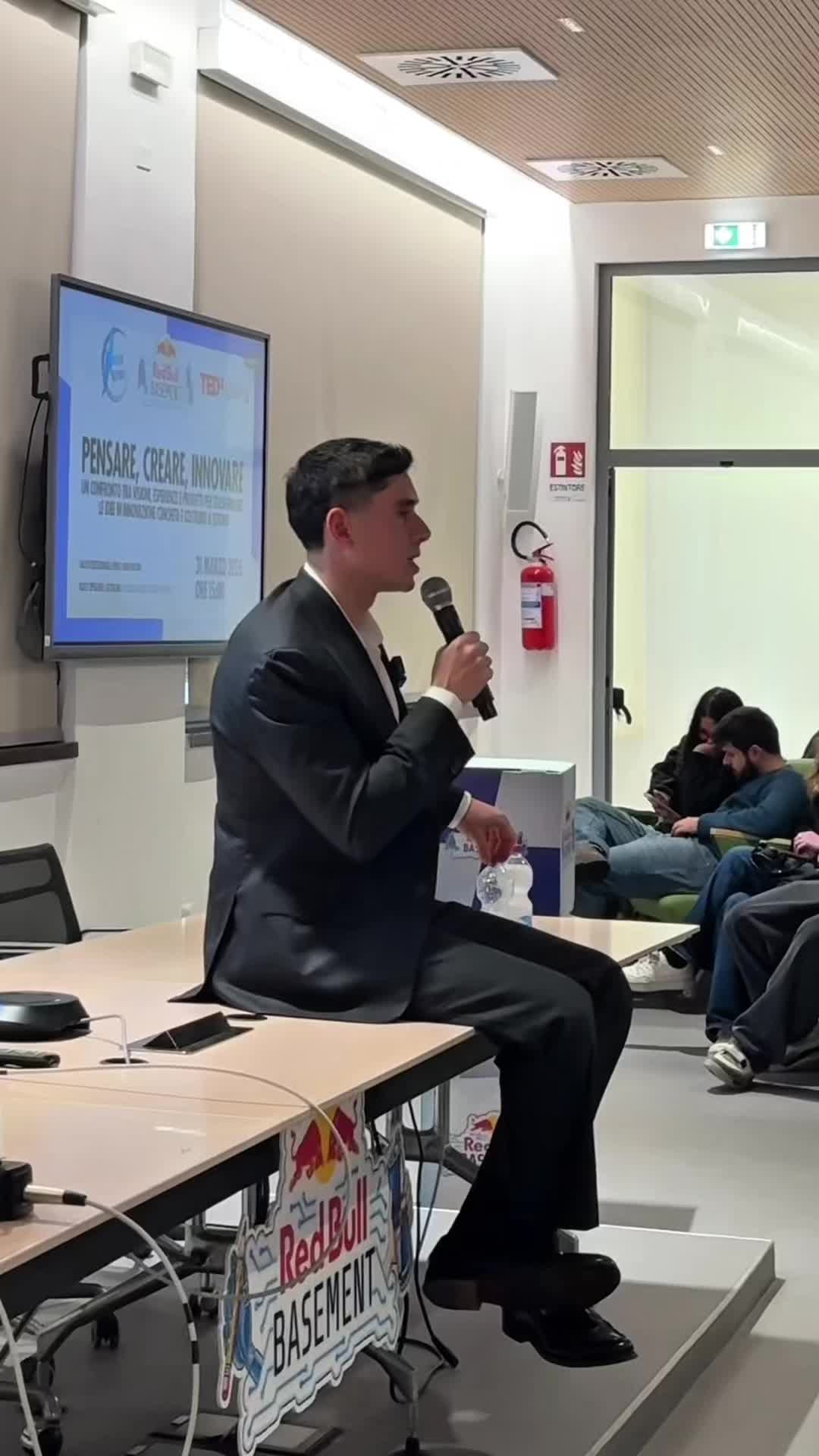 @Sicitalian &reg;