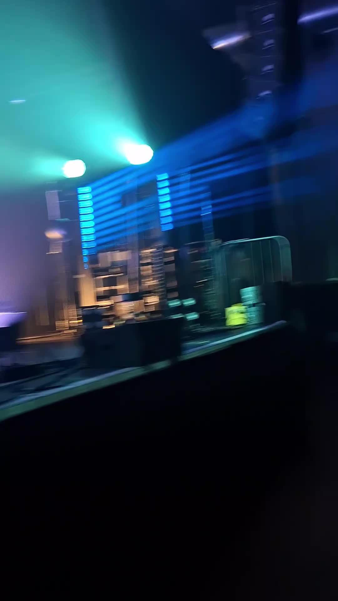 @🤫