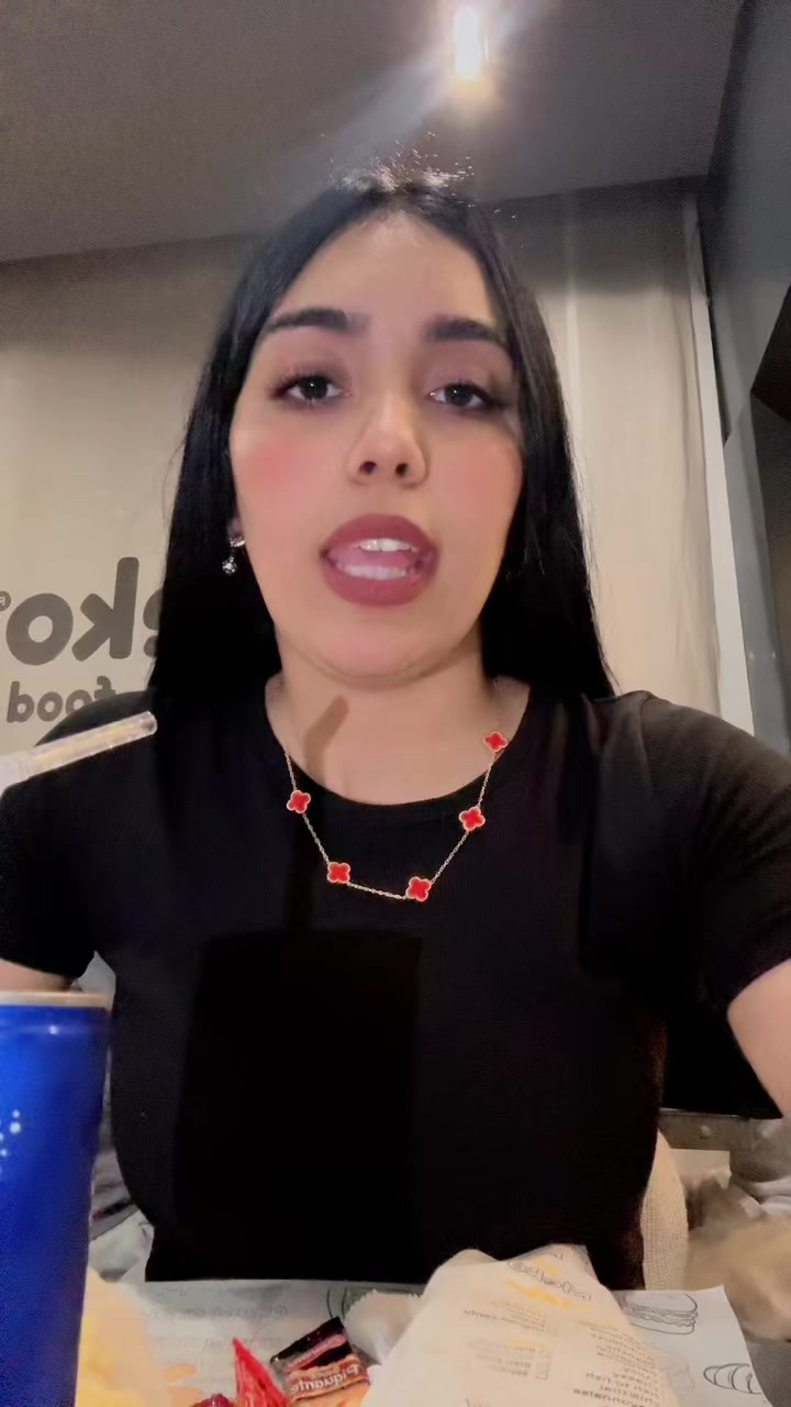 @safae_ananasa