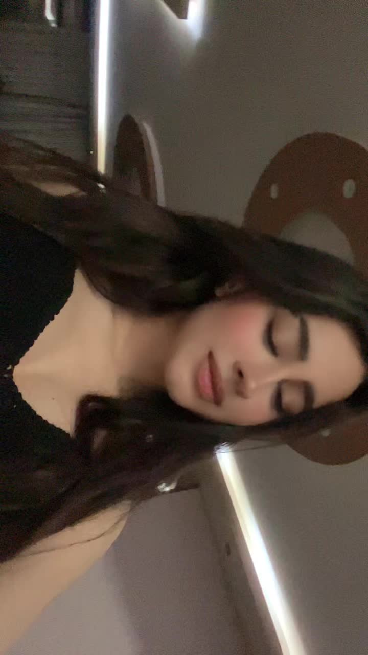 @melikaa