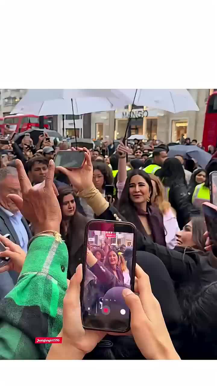 @𝐃𝐁_𝐎𝐟𝐟𝐢𝐜𝐢𝐚𝐥❤️