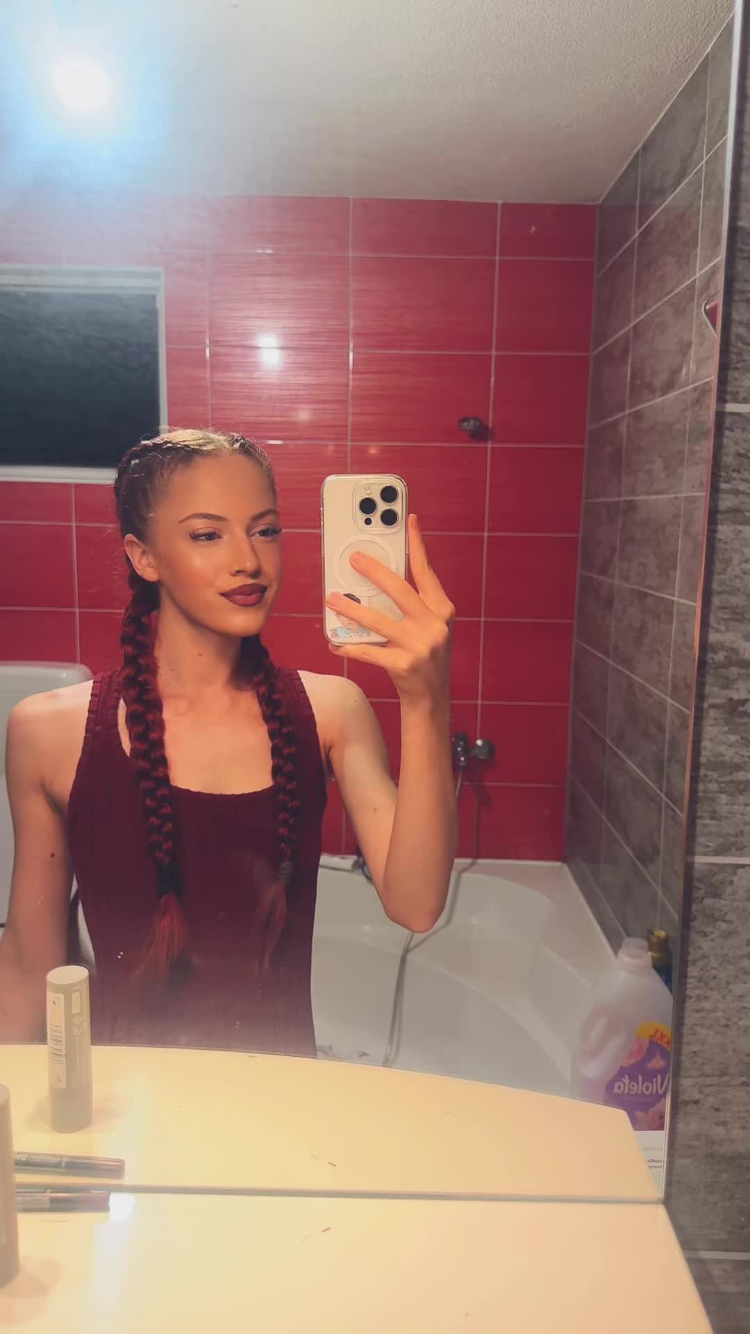 @official_gabyca