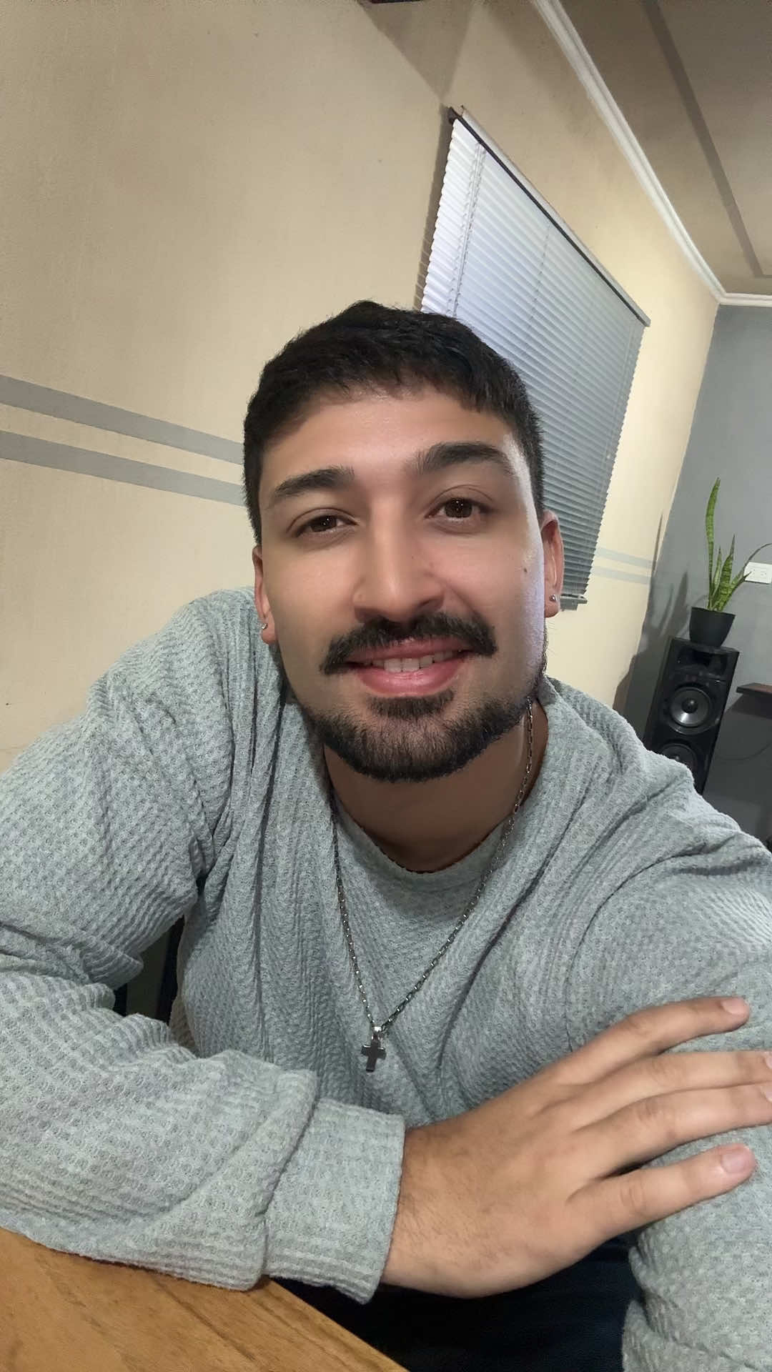 @maxisantoni
