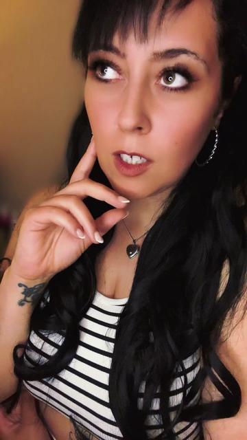 @_Alisha_