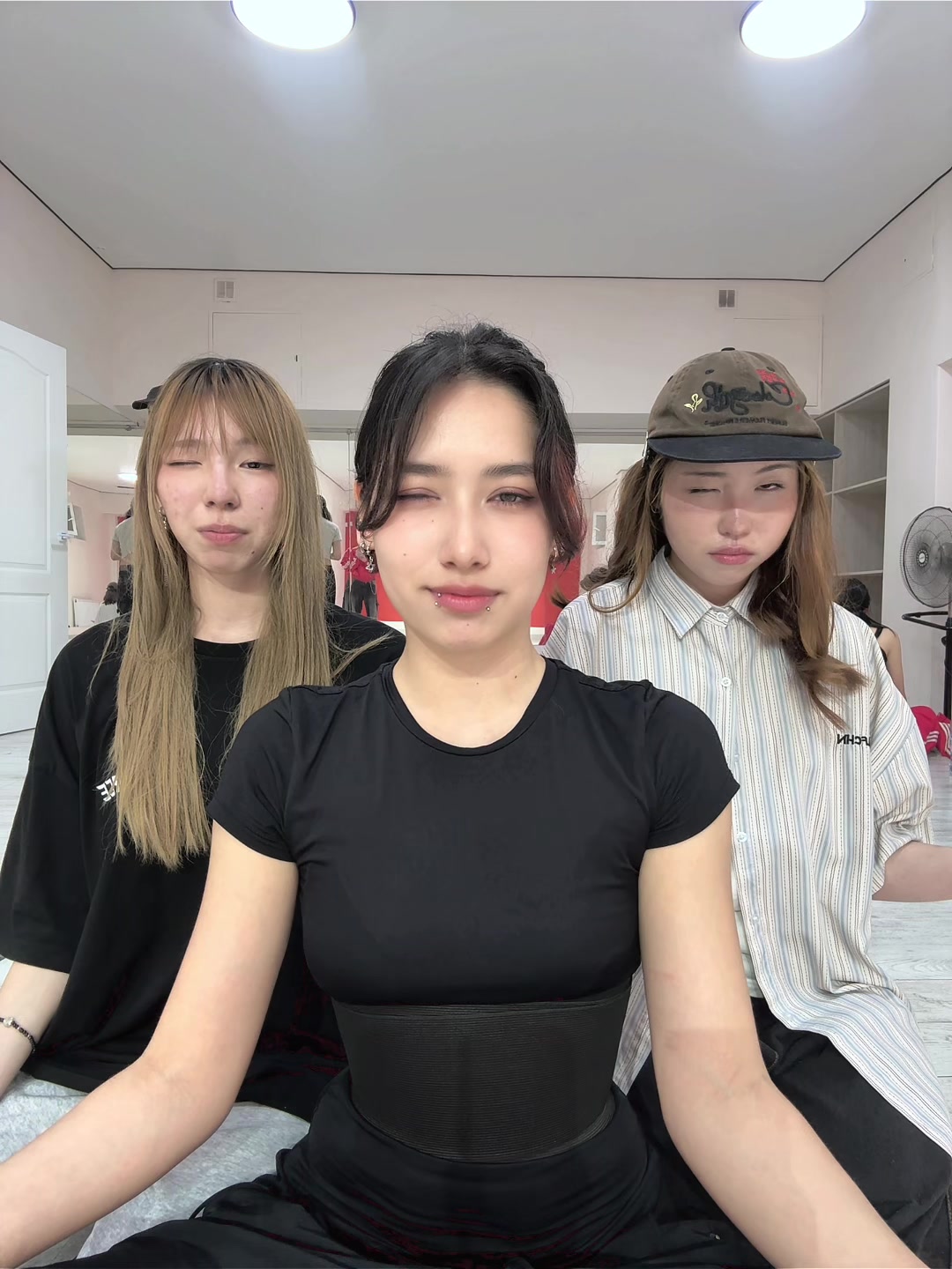 @kami.