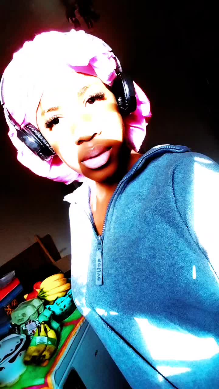 @𝓑𝓵𝓾𝓮💋