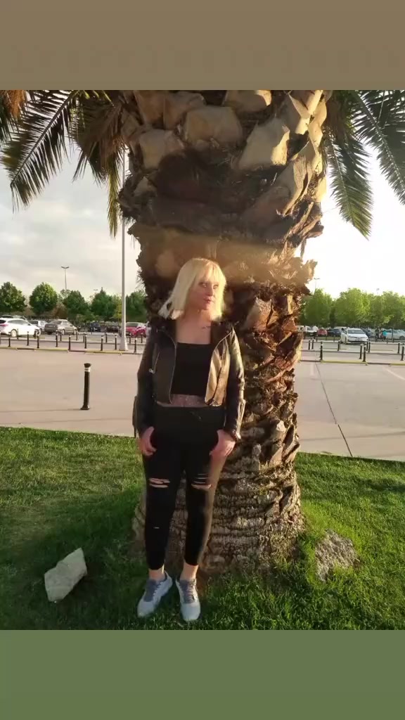 @.....