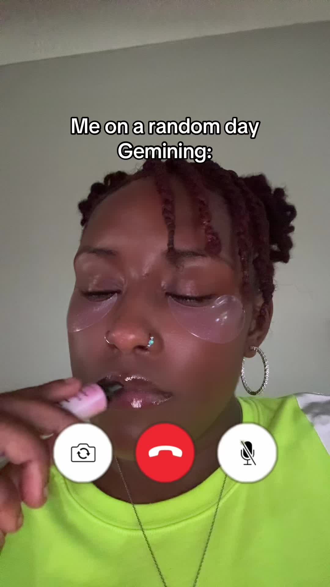 @YT: Nique.Reacts ✨