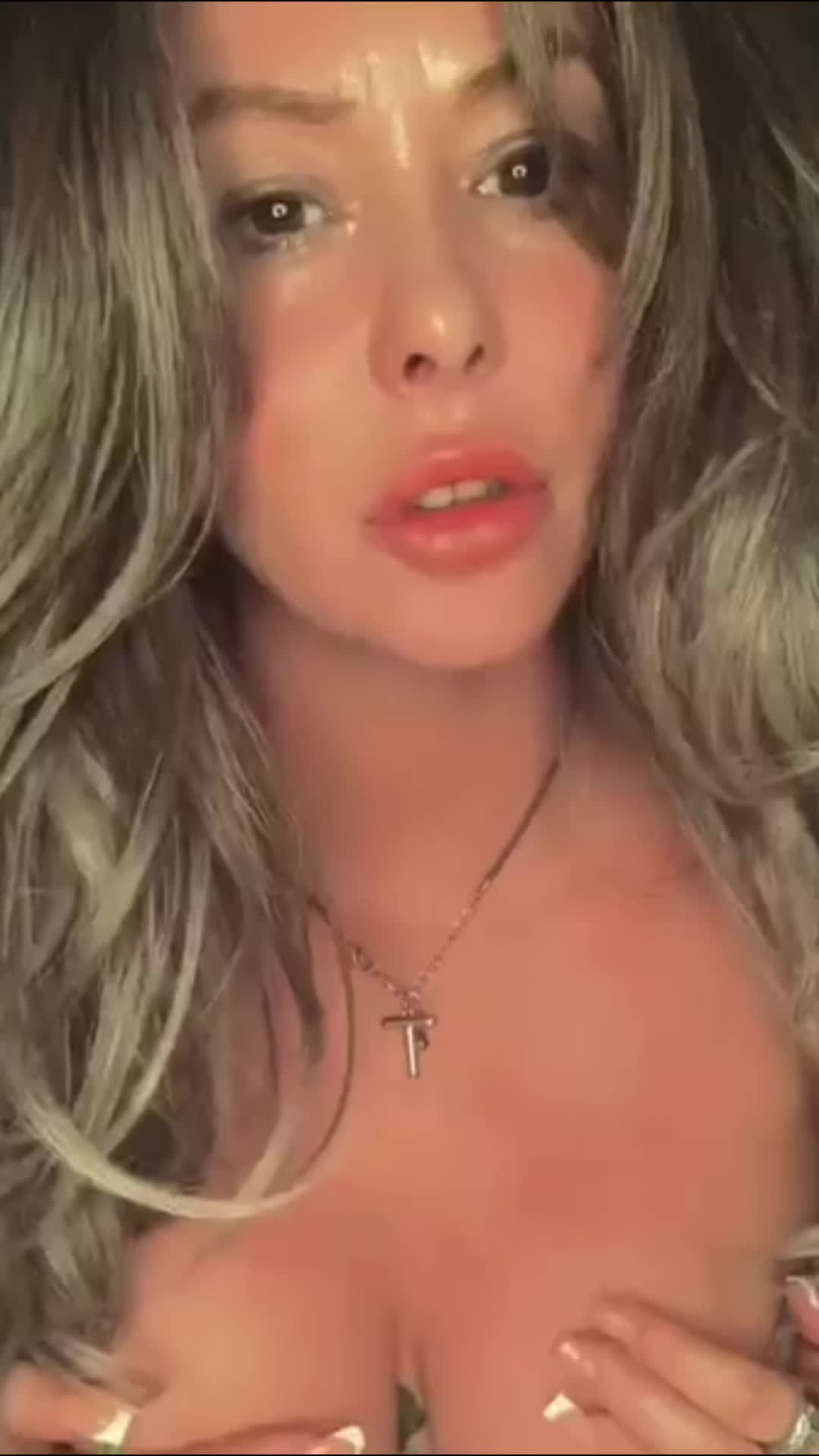 @Skye Taylor ✈️ Skylinesecrets