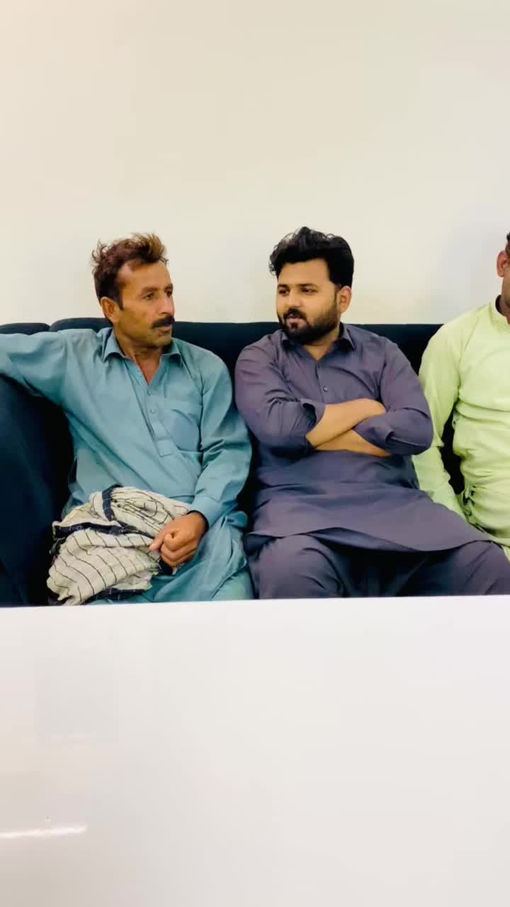 @M akram shikari