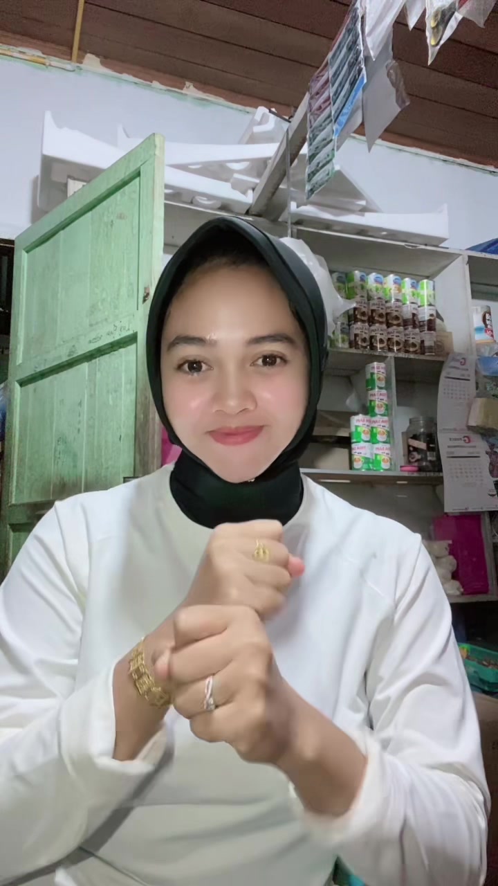 @Hello.Putri ๐