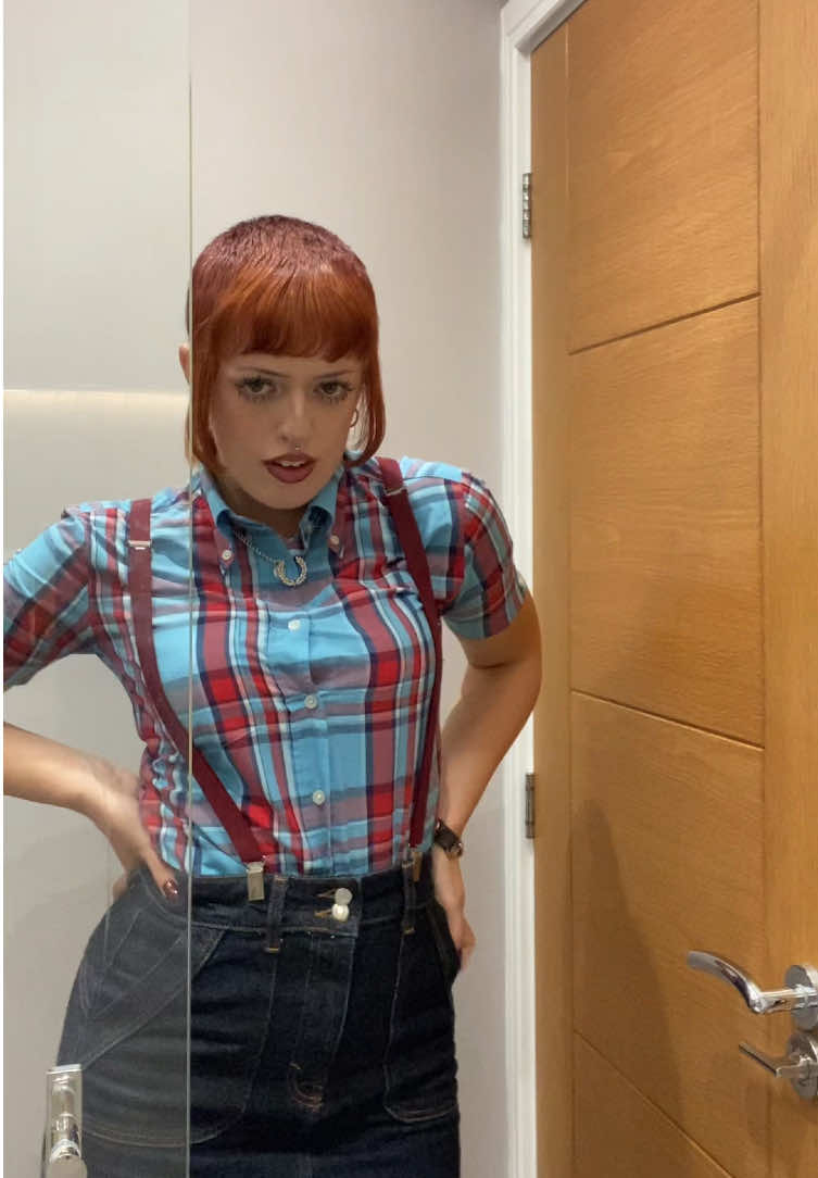 @Dolly🕸️
