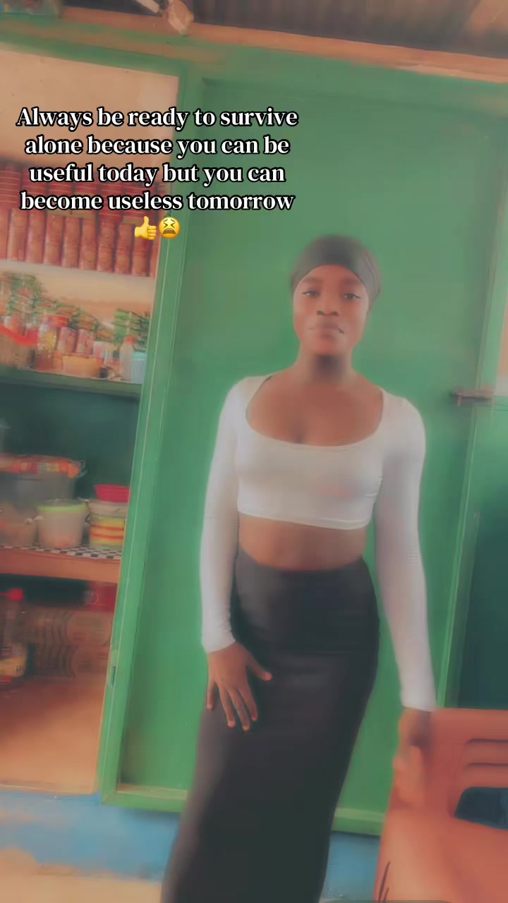 @She&rsquo;s-&bull;🌸🤍~~&bull;Nana Yhaa🖤🤍