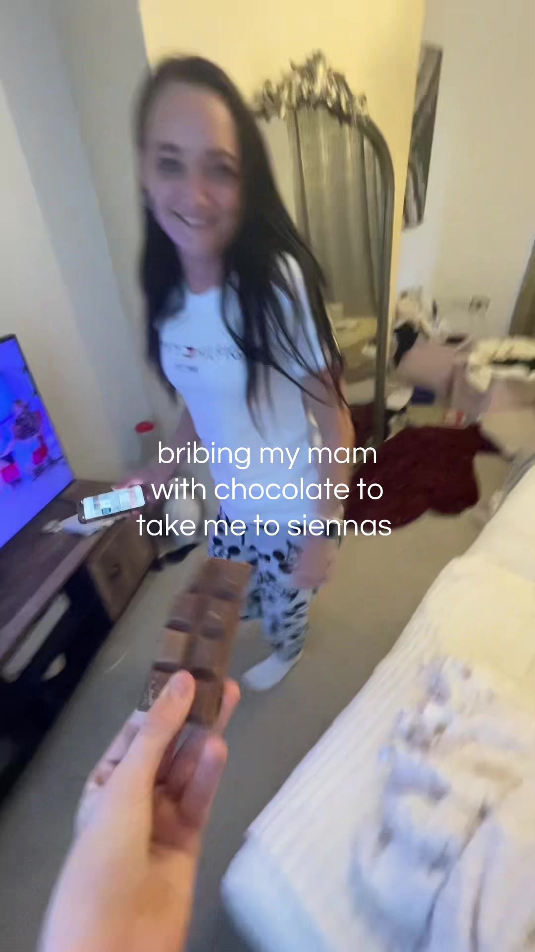 @lolamann0