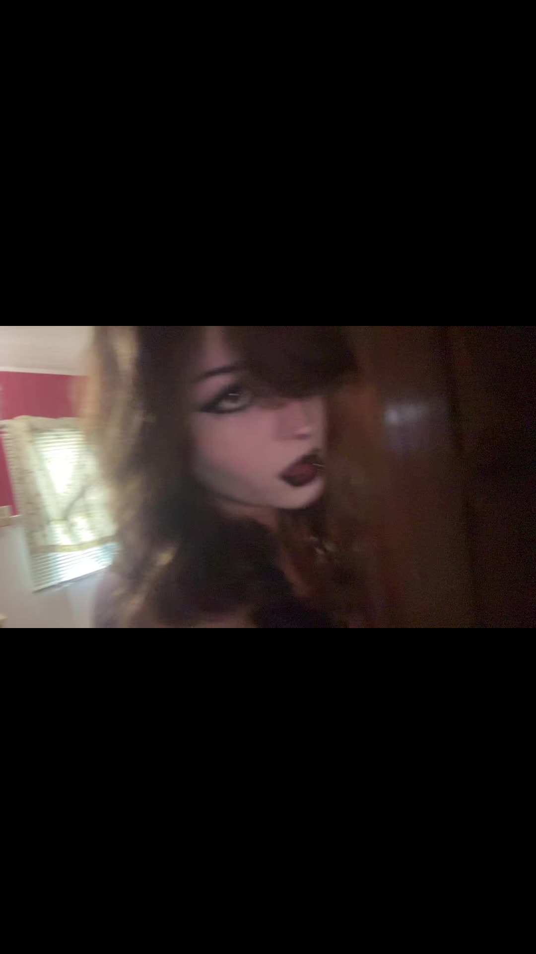 @bella